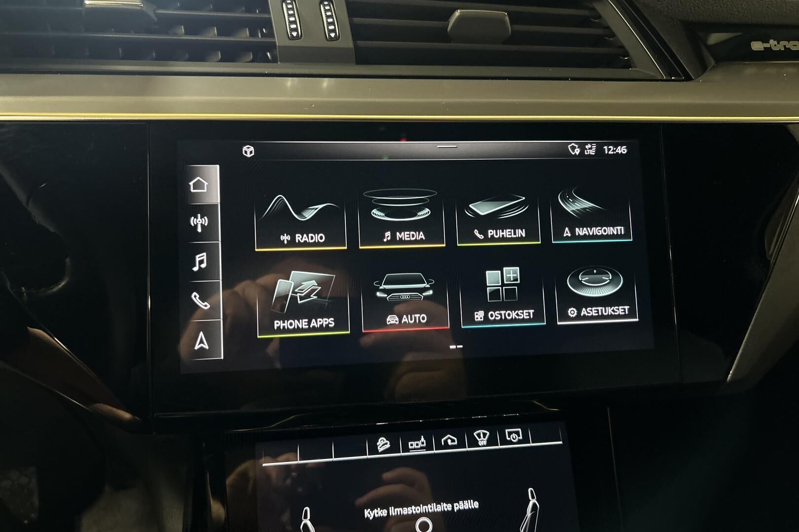Audi e-tron iso kuva 20