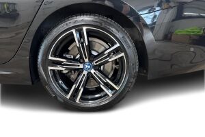 BMW 3-sarja esikatselu 12