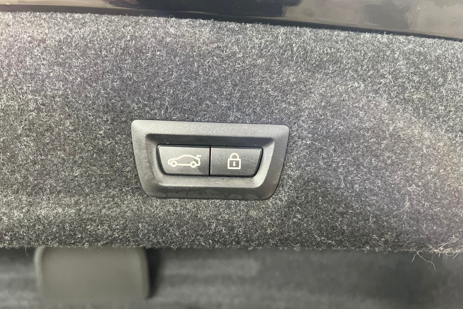 BMW 3-sarja iso kuva 13