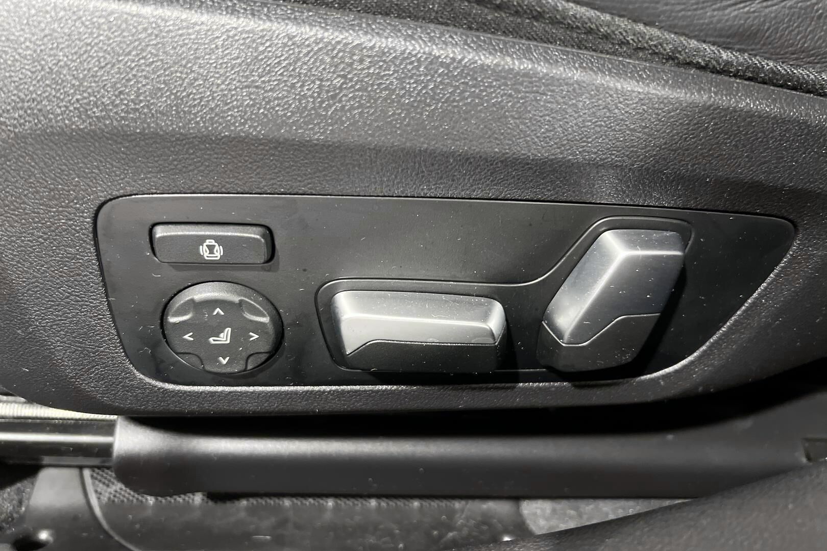 BMW 3-sarja iso kuva 14