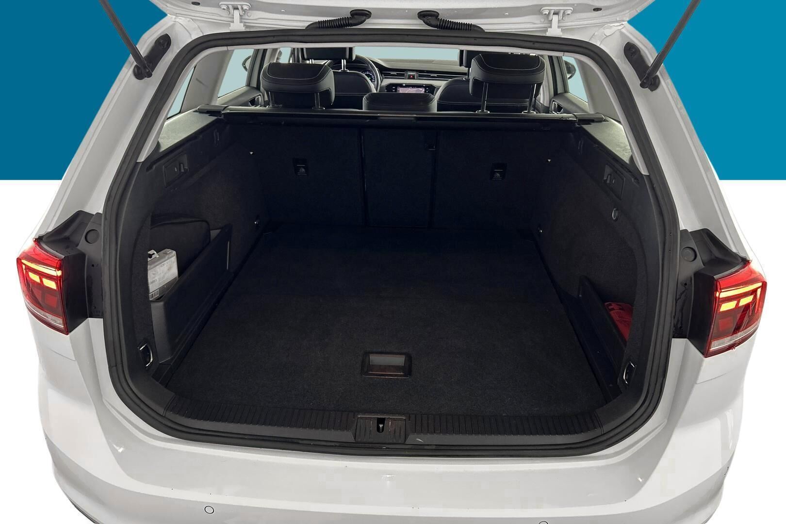 Volkswagen Passat iso kuva 28