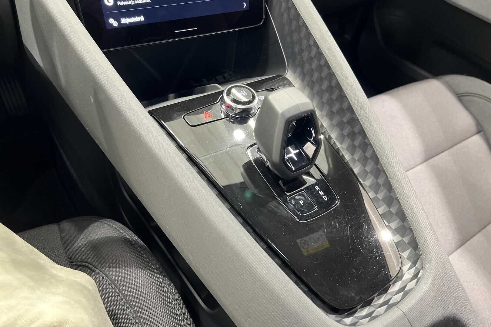 Polestar 2 iso kuva 23