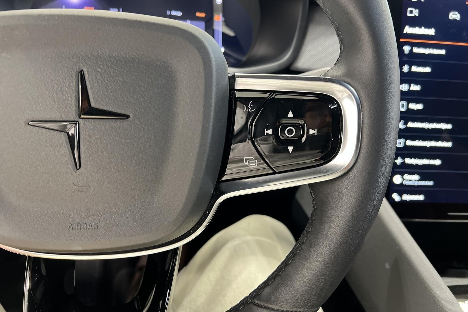 Polestar 2 iso kuva 27