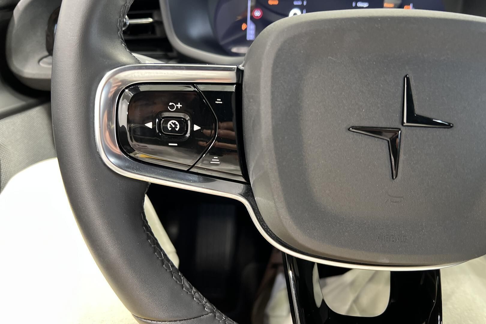 Polestar 2 iso kuva 28