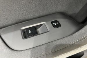 Polestar 2 esikatselu 37