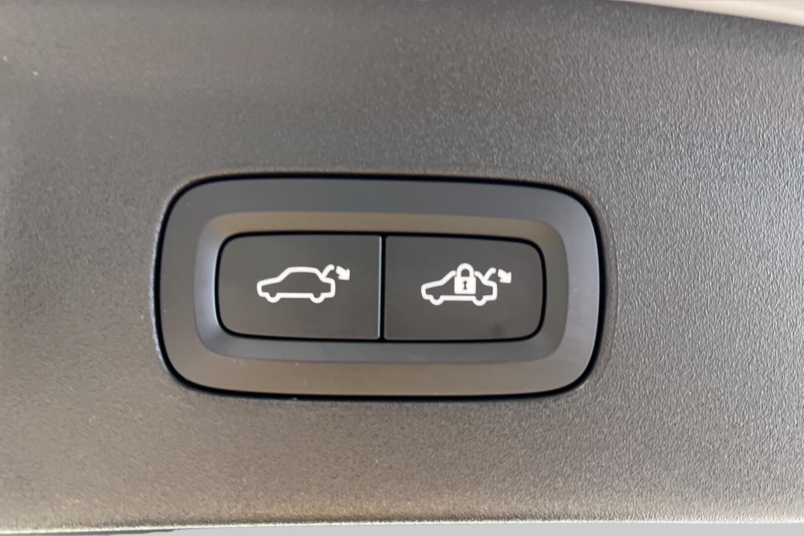 Polestar 2 iso kuva 39