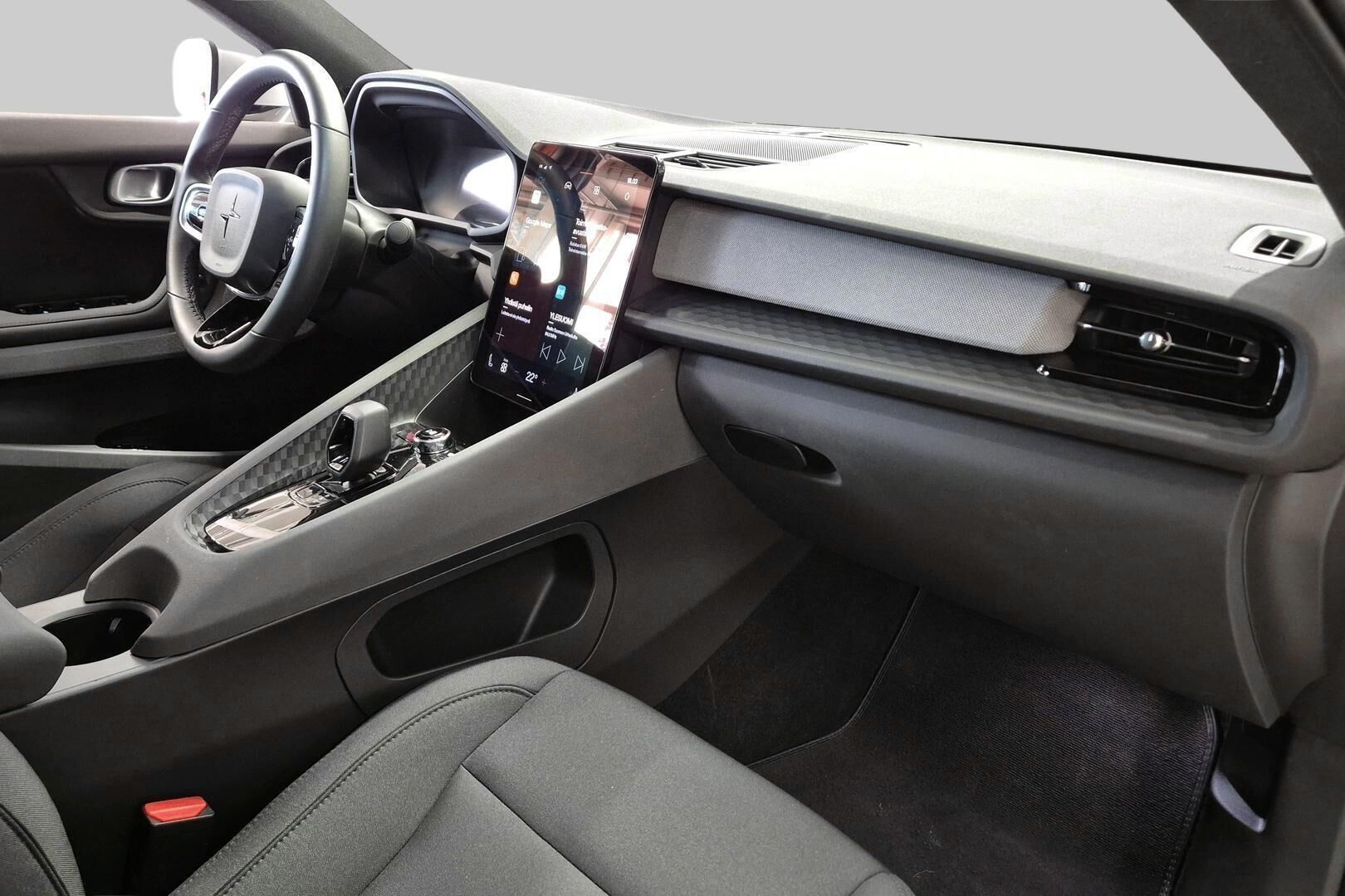 Polestar 2 iso kuva 5