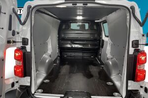 Toyota Proace esikatselu 11