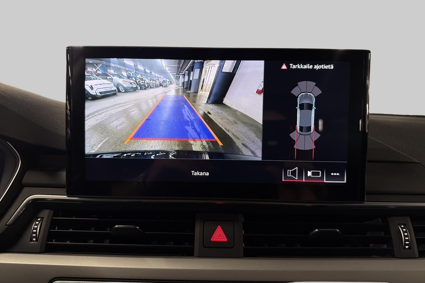 Audi A5 iso kuva 25