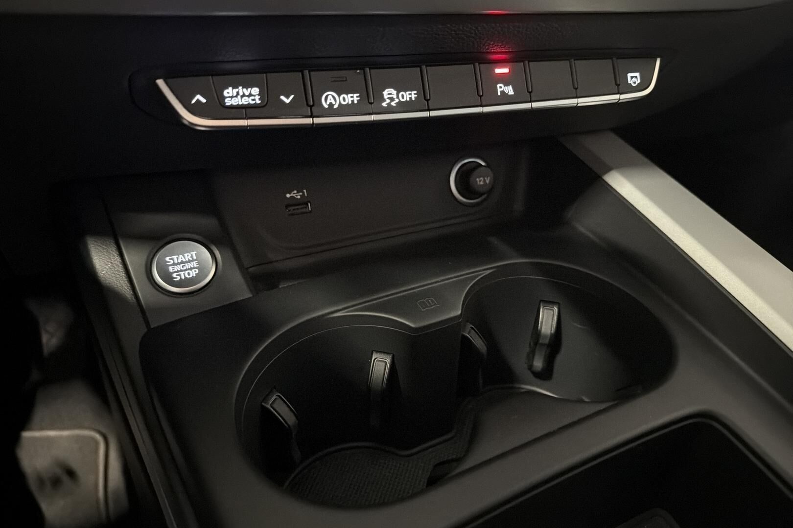 Audi A5 iso kuva 27