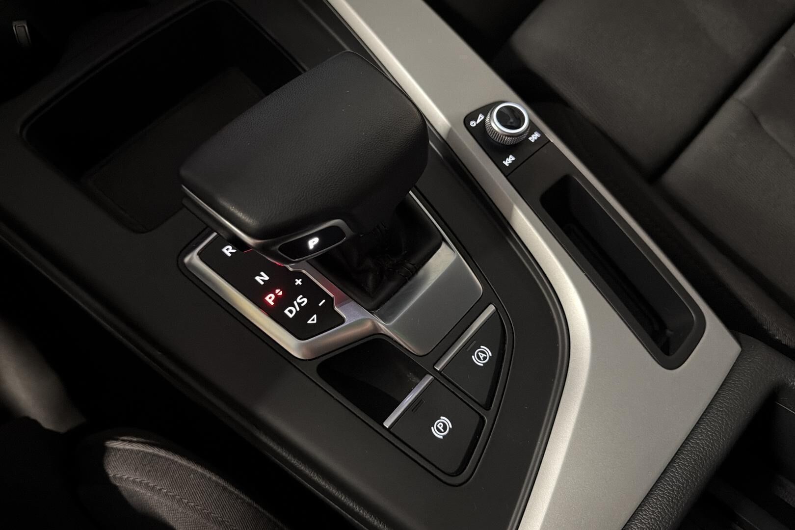 Audi A5 iso kuva 28