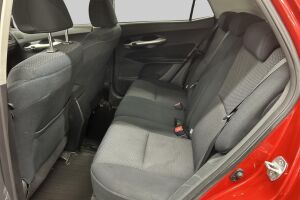 Toyota Auris esikatselu 10