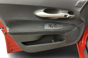 Toyota Auris esikatselu 14