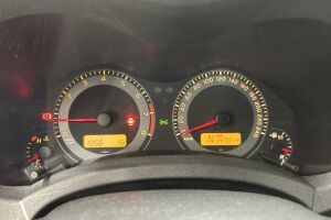 Toyota Auris esikatselu 17