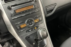 Toyota Auris esikatselu 19