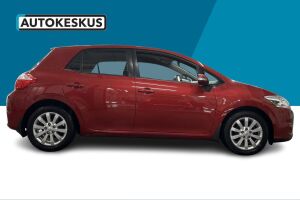 Toyota Auris esikatselu 4