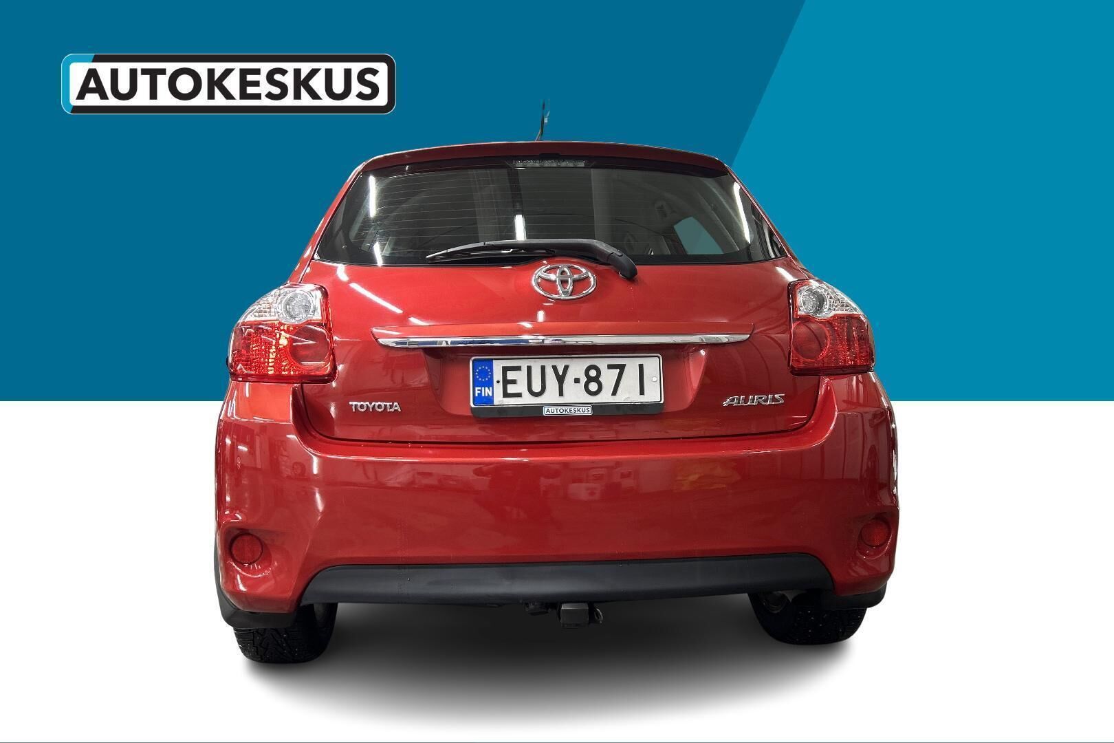 Toyota Auris iso kuva 6