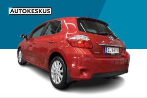 Toyota Auris esikatselu 7