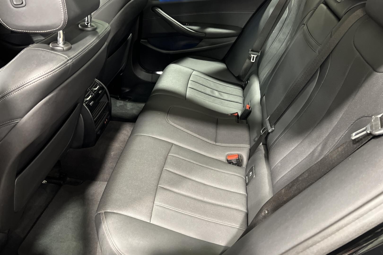 BMW 5-sarja iso kuva 7