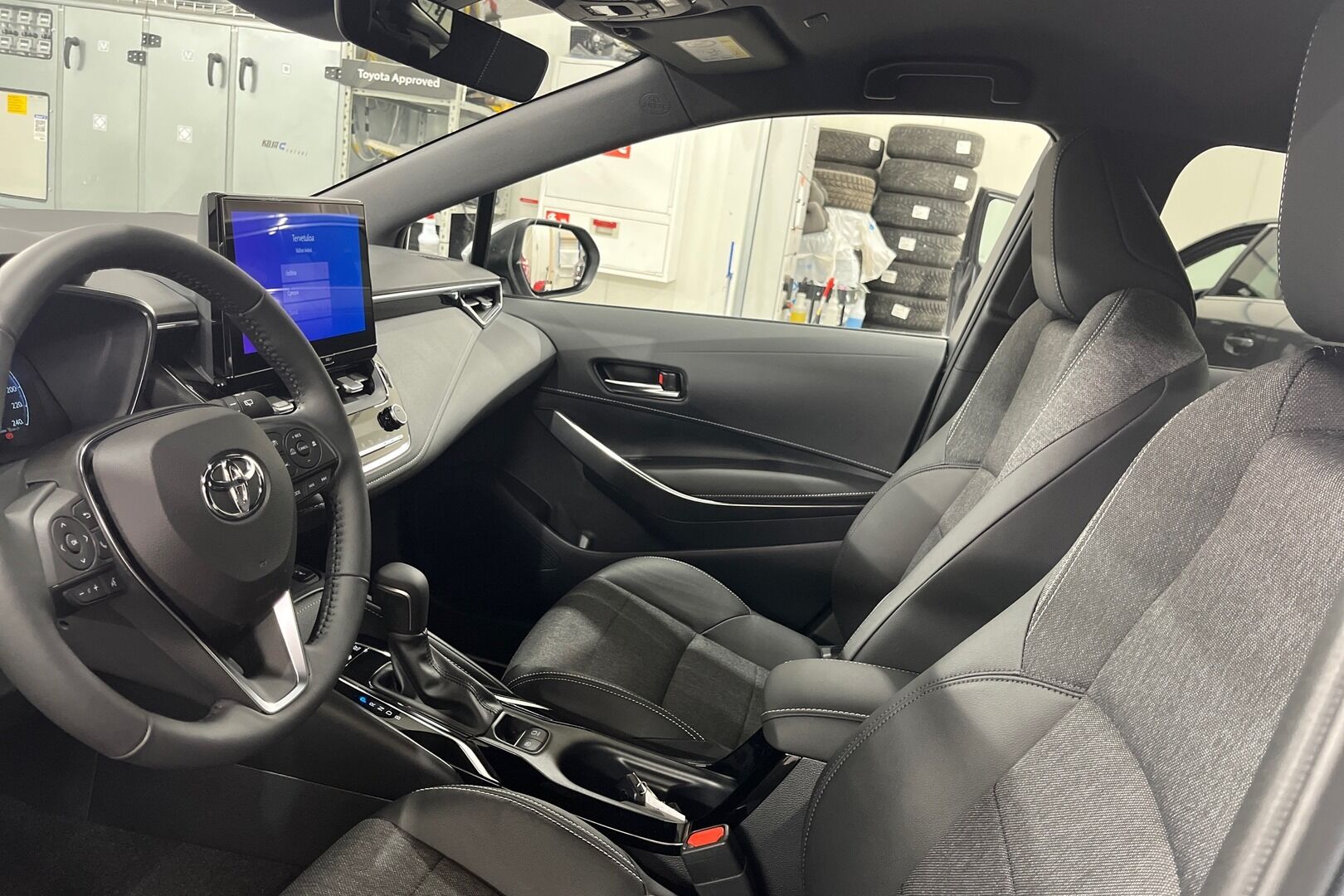 Toyota Corolla iso kuva 7