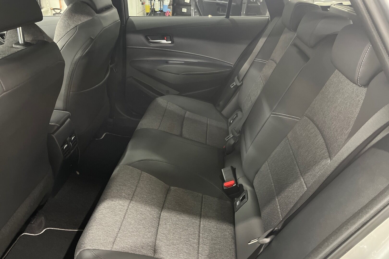 Toyota Corolla iso kuva 9