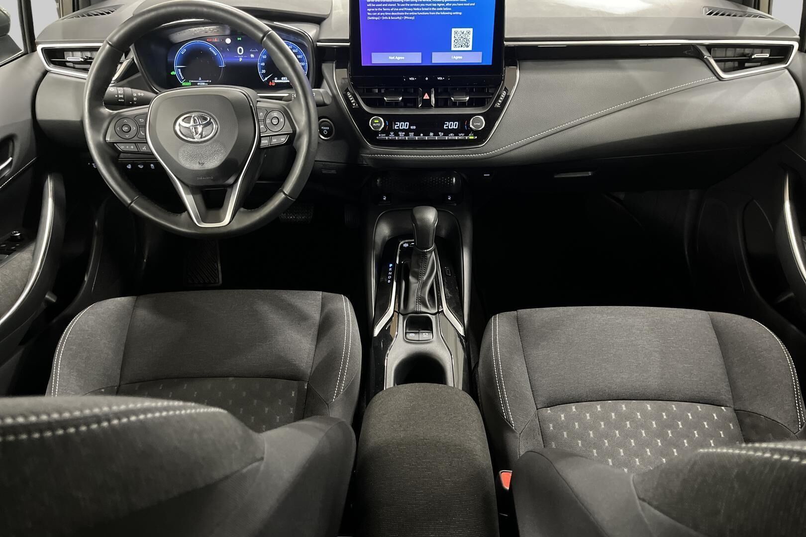 Toyota Corolla iso kuva 10