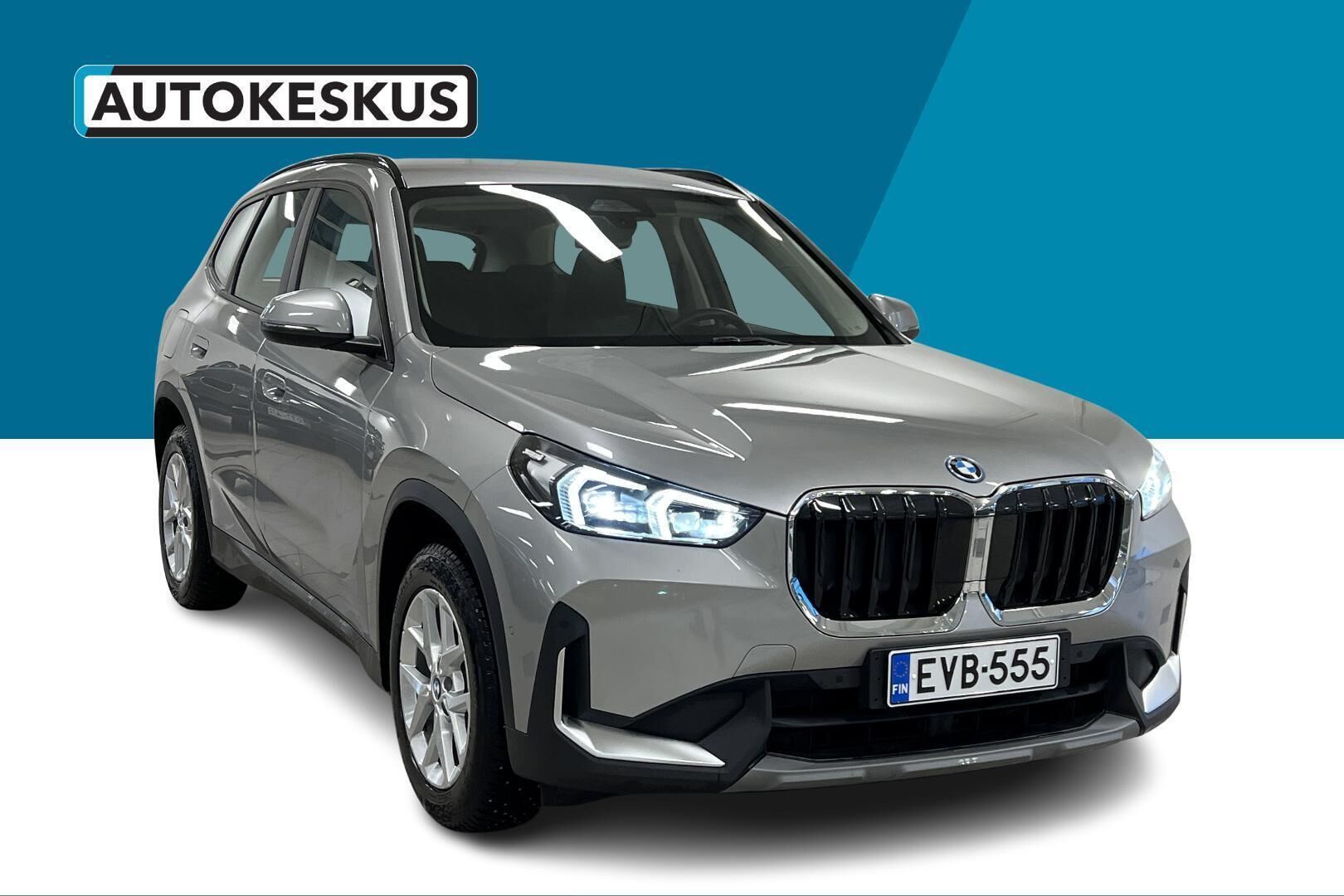 BMW X1 iso kuva 12