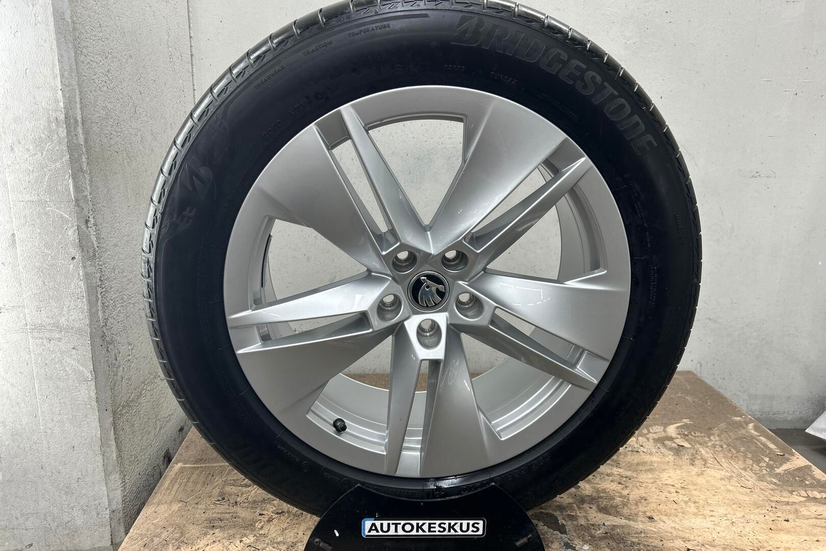 Skoda Enyaq iso kuva 25