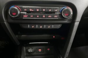 KIA XCeed esikatselu 18