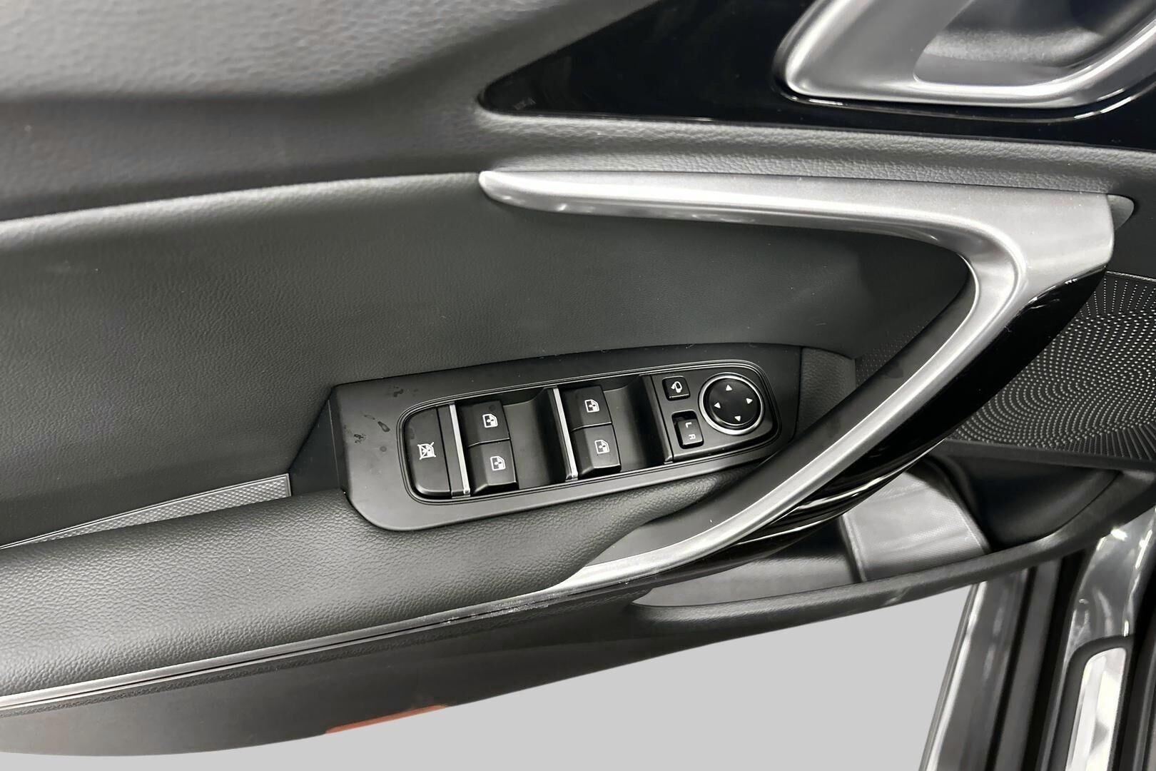 KIA XCeed iso kuva 24