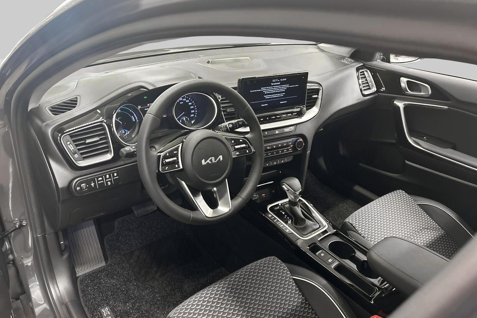 KIA XCeed iso kuva 38