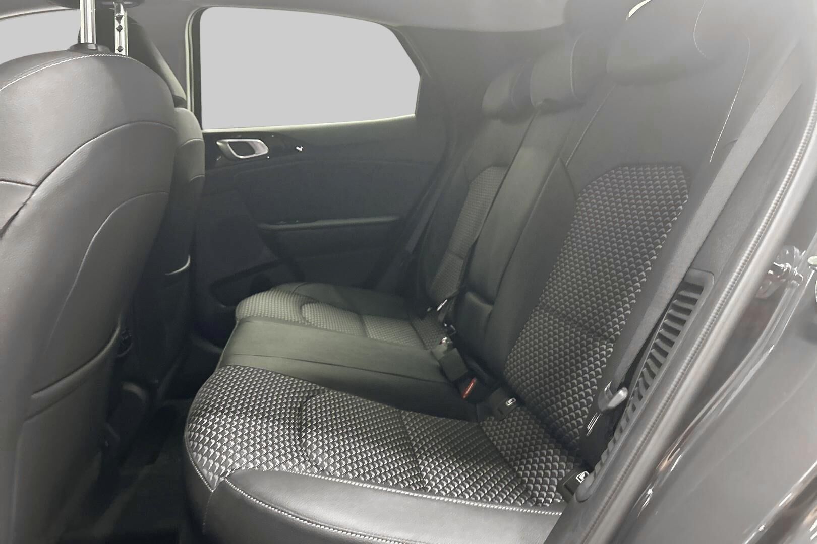 KIA XCeed iso kuva 39