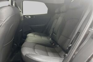 KIA XCeed esikatselu 39