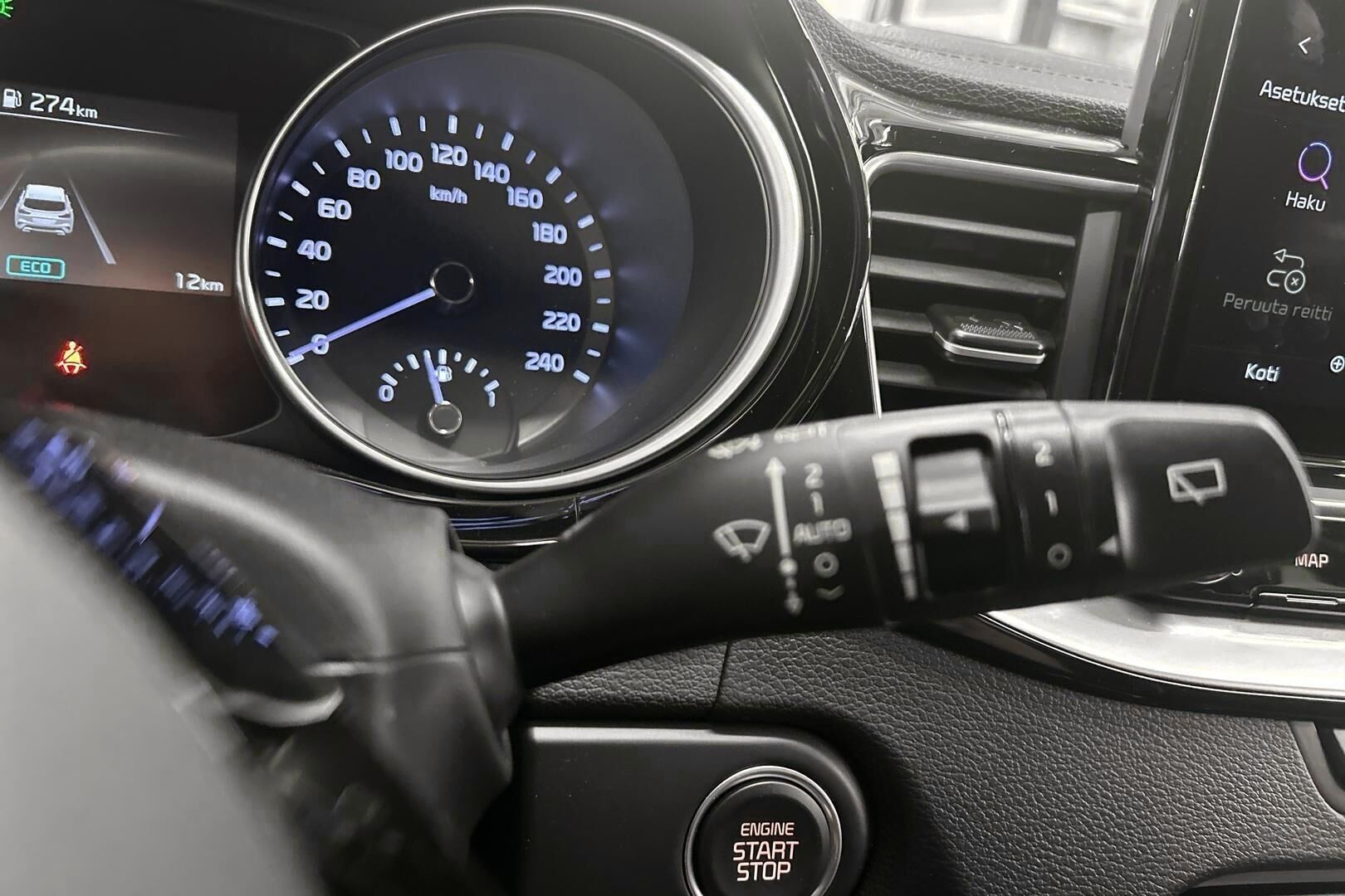 KIA XCeed iso kuva 52