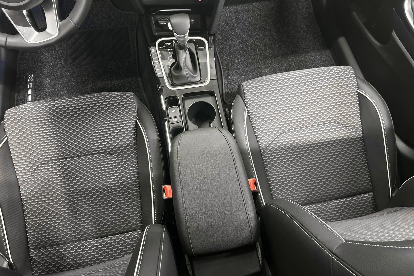 KIA XCeed iso kuva 56