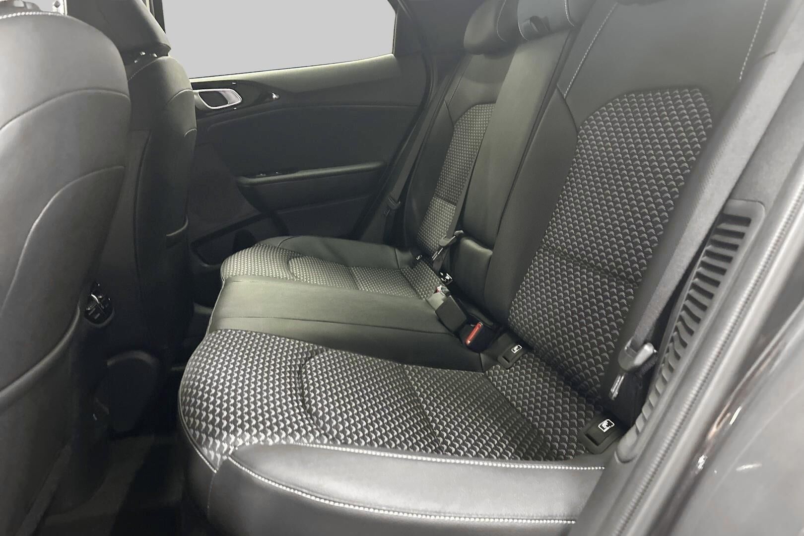 KIA XCeed iso kuva 9