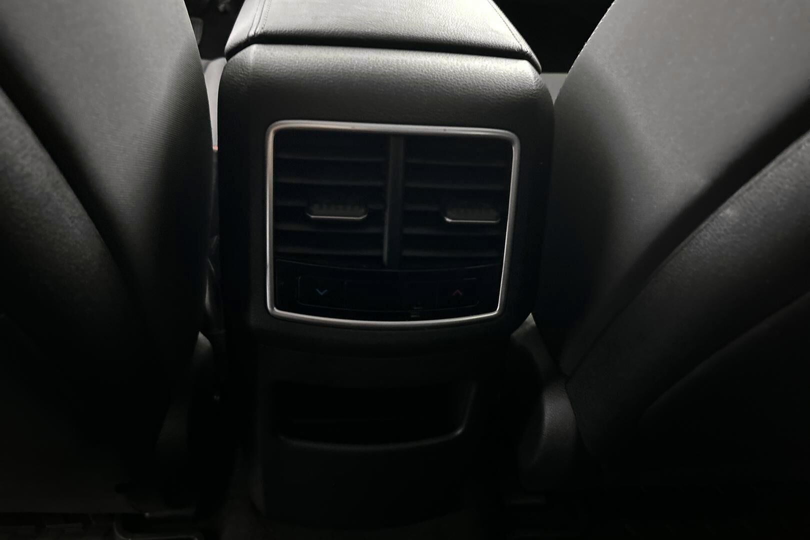 Kia Sportage iso kuva 26