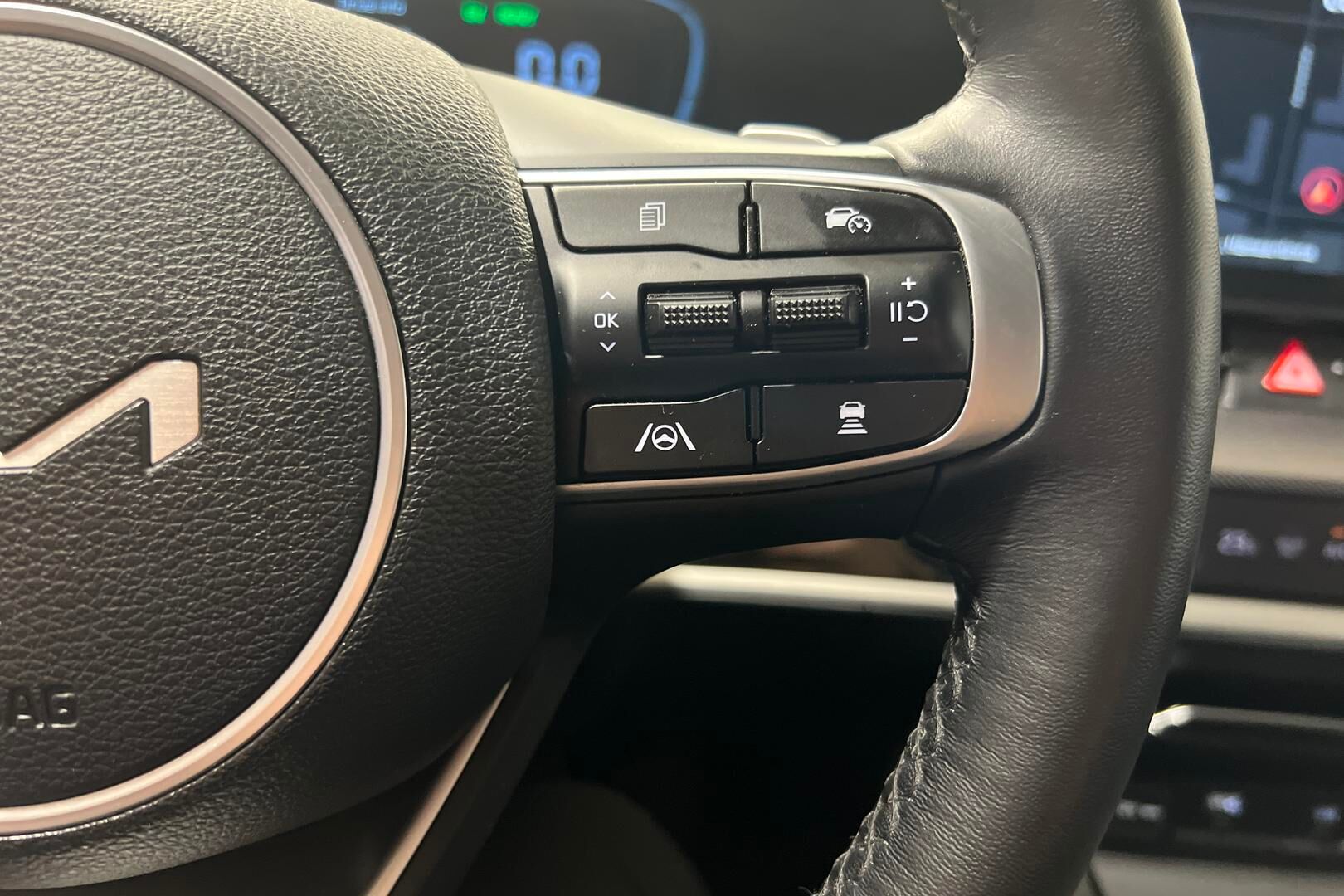 Kia Sportage iso kuva 18