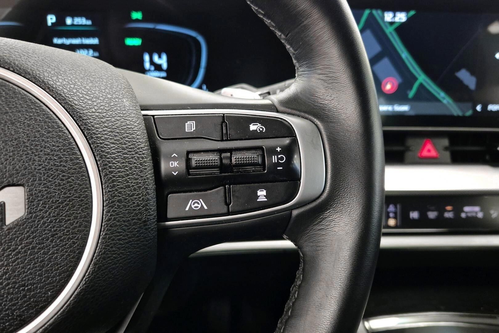 Kia Sportage iso kuva 18