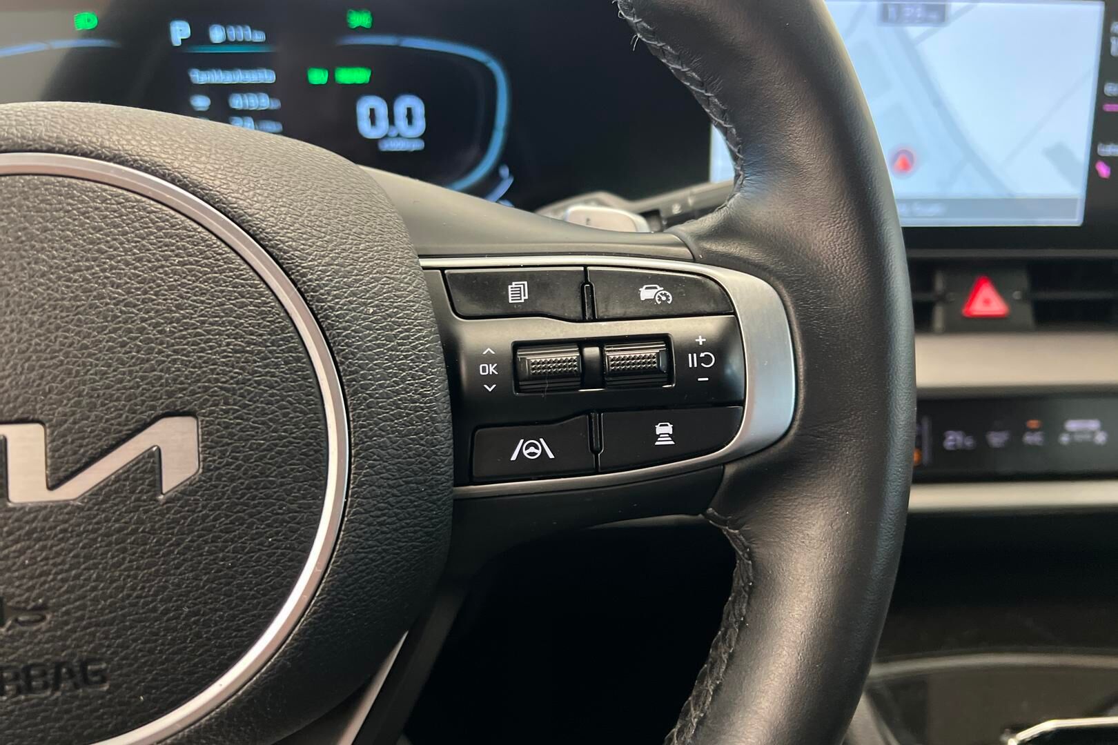 KIA Sportage iso kuva 18