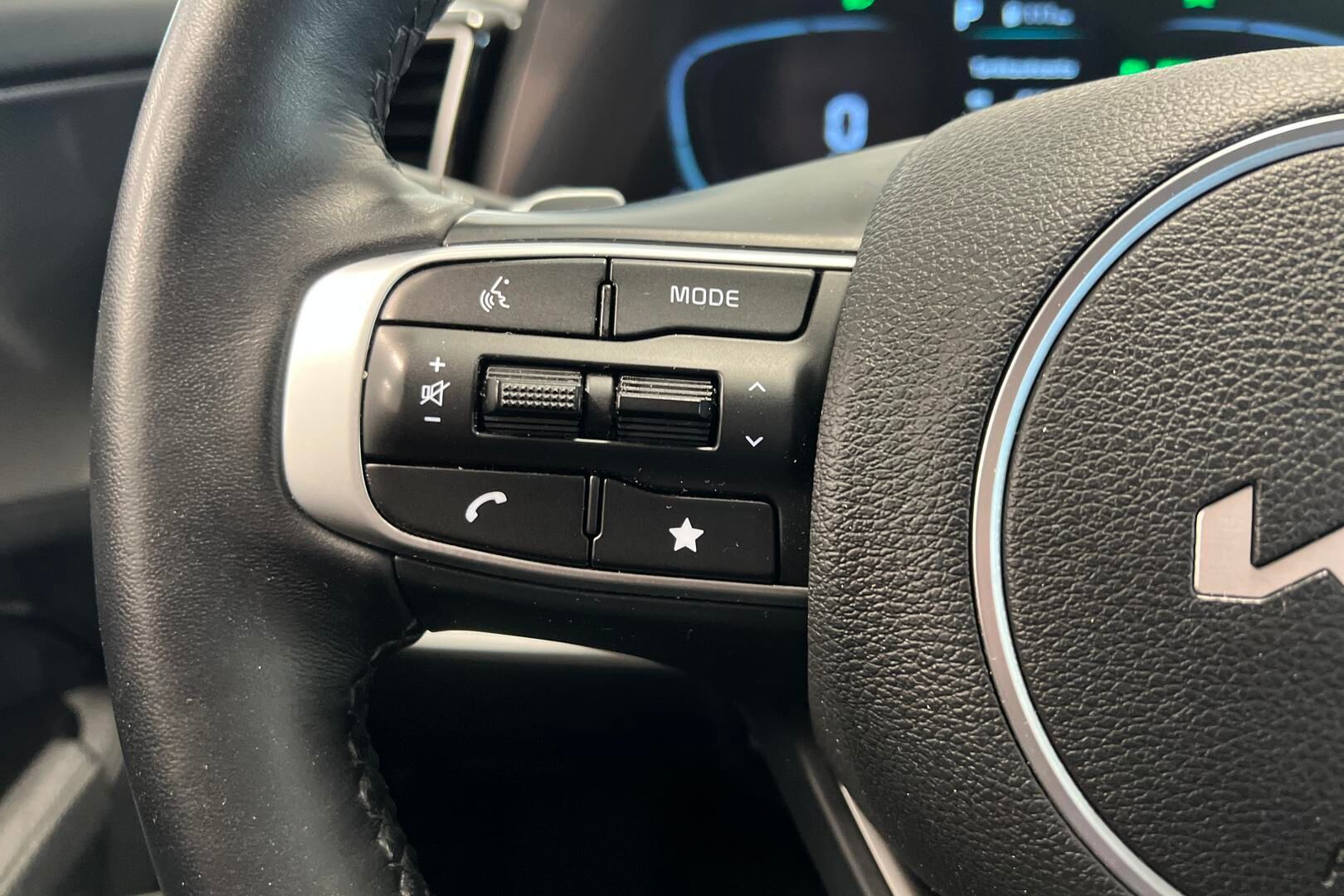 KIA Sportage iso kuva 19