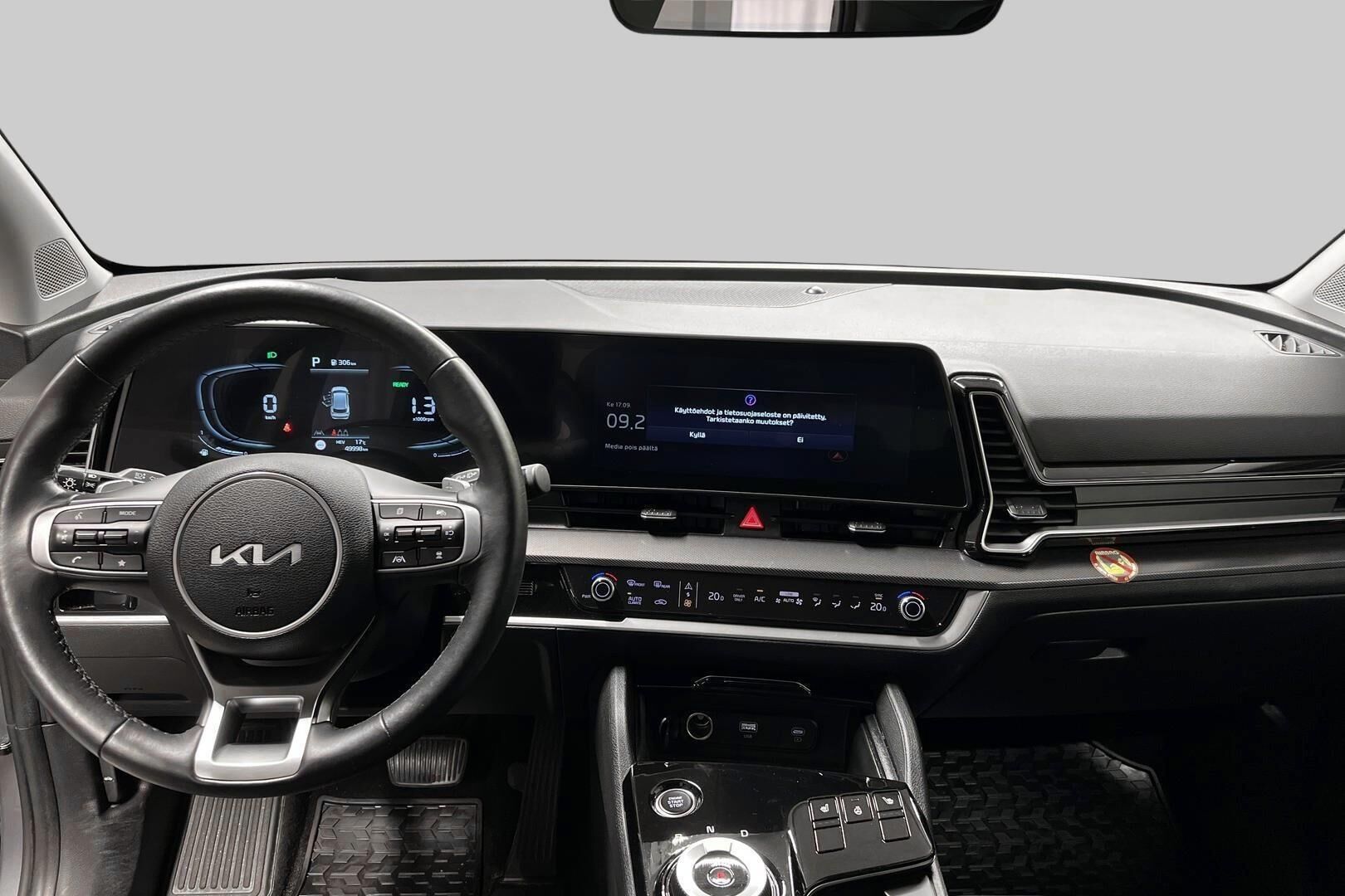 Kia Sportage iso kuva 10