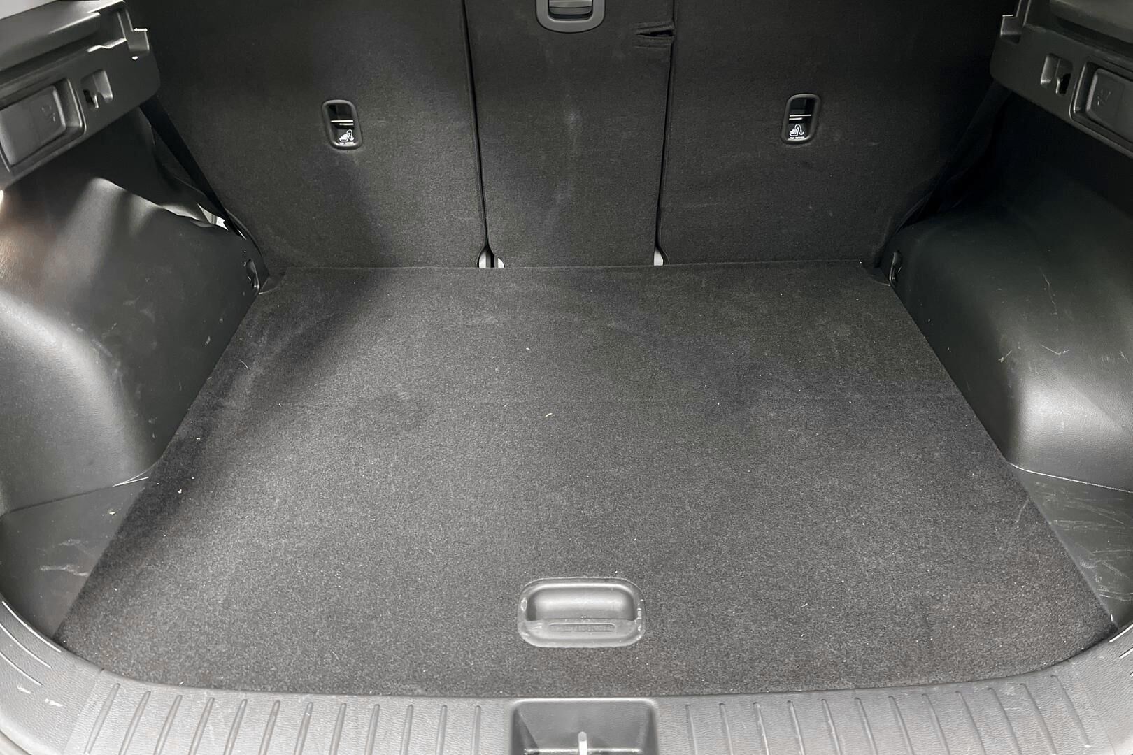 Kia Sportage iso kuva 11