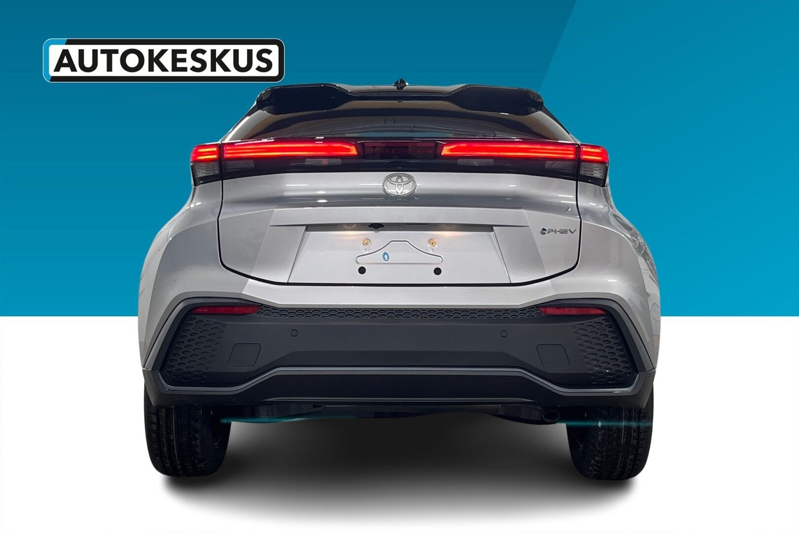 Toyota C-HR iso kuva 2