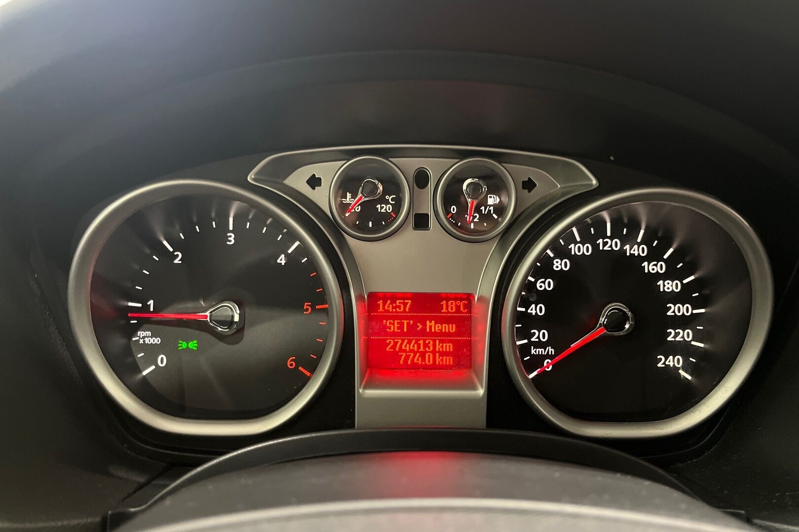 Ford Focus iso kuva 11