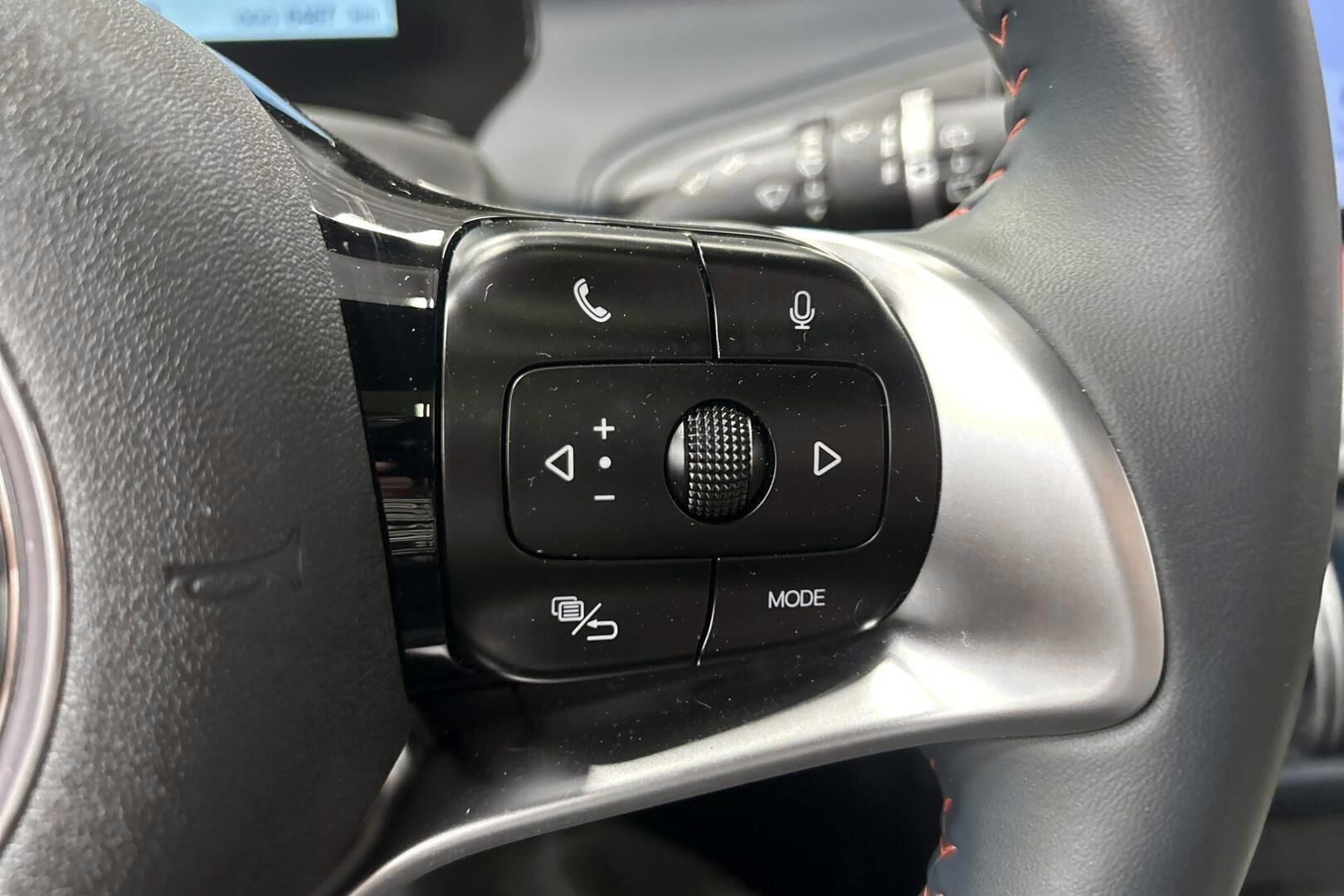 BYD Atto 3 iso kuva 20