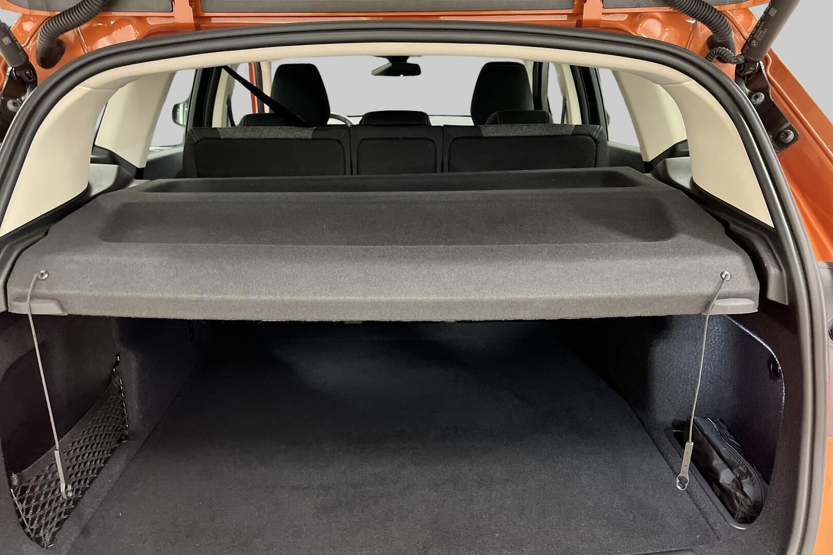 BMW X1 iso kuva 11