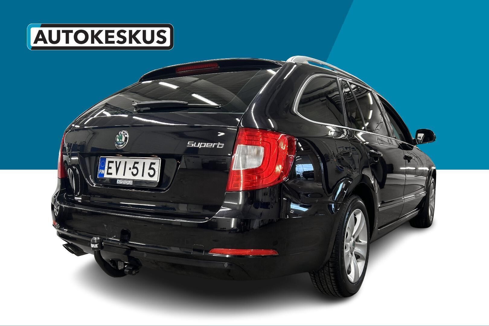 Skoda Superb iso kuva 4