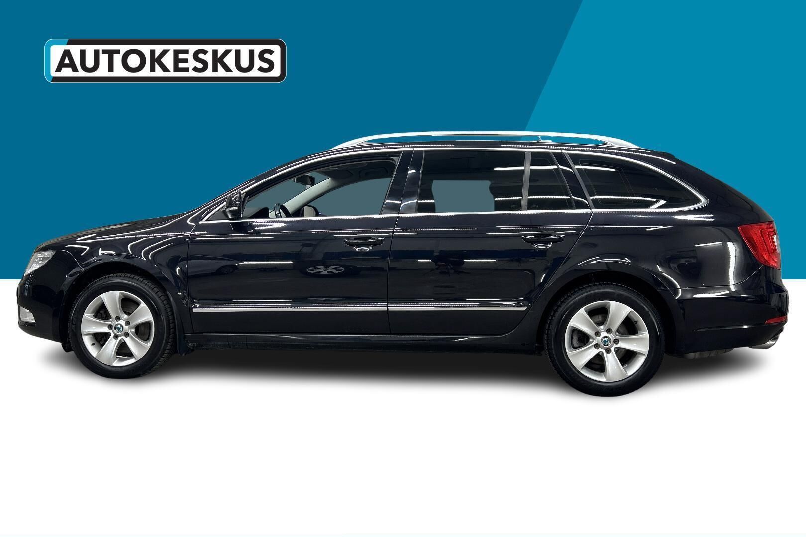 Skoda Superb iso kuva 7
