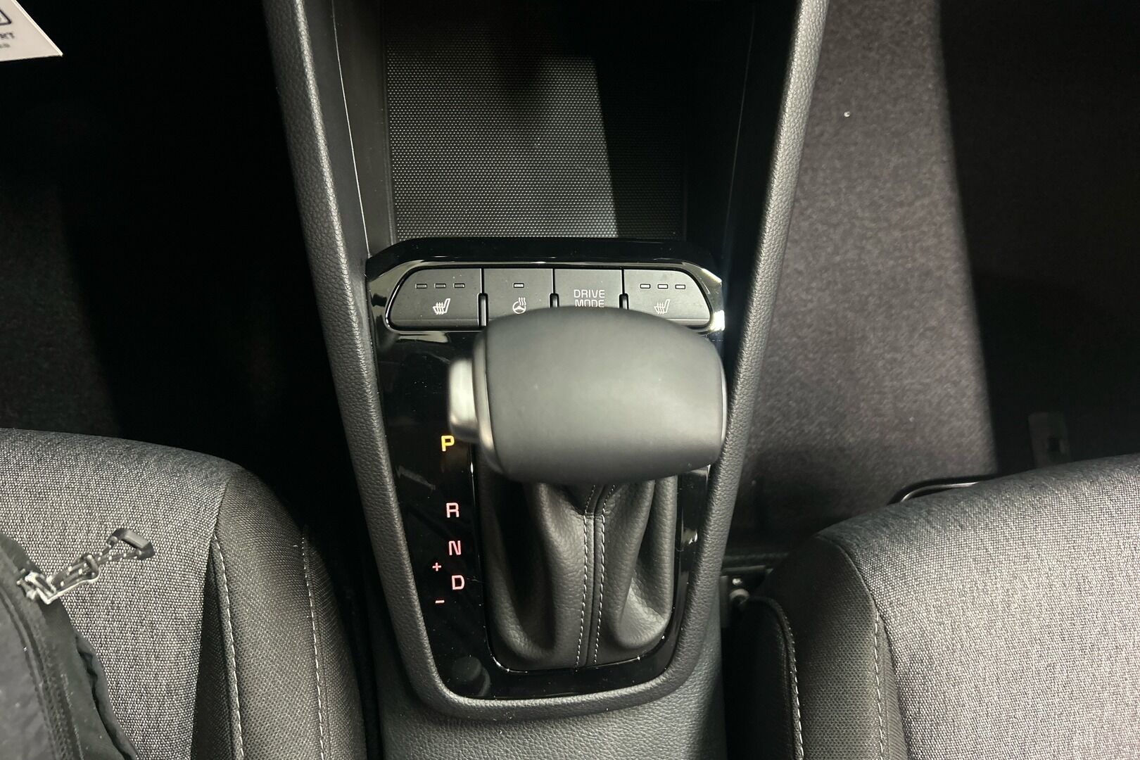 Kia Stonic iso kuva 17